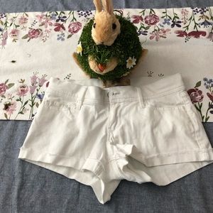 Really cute Hollister shorts—NWOT